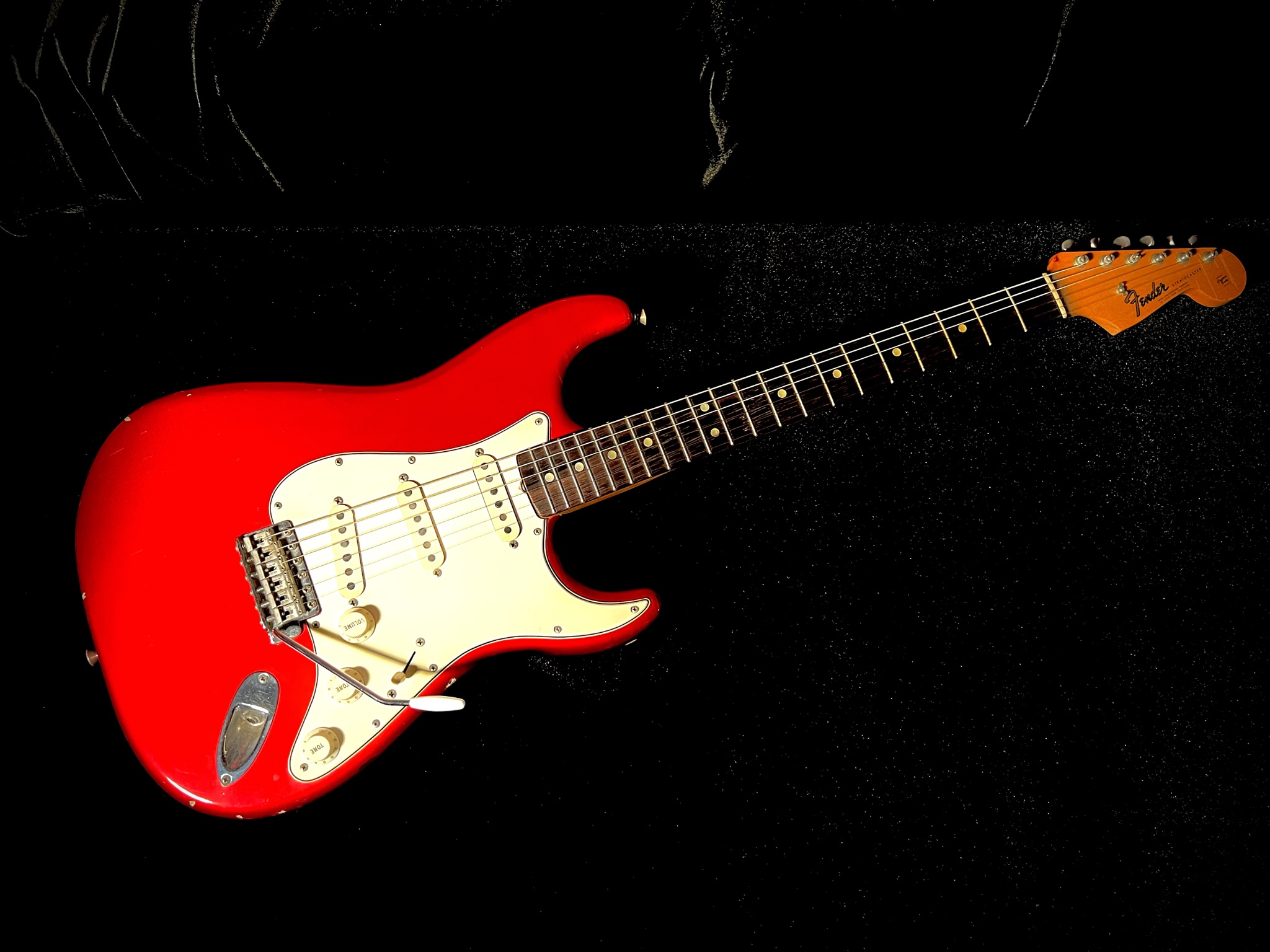 1965 Fender Stratocaster Candy Apple L85317